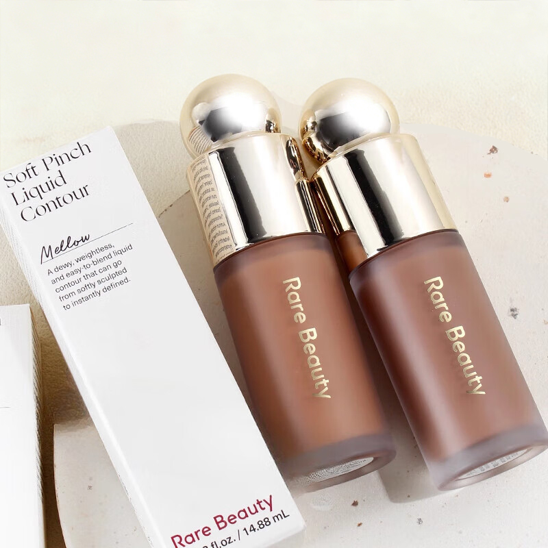 Huda Beauty Makeup Set - Жидкий бронзер для контуринга лица 3D